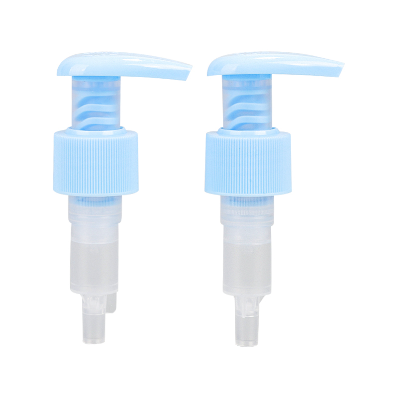 Niebieska przezroczysta plastikowa butelka z pompką Niebieska przezroczysta plastikowa butelka z pompką